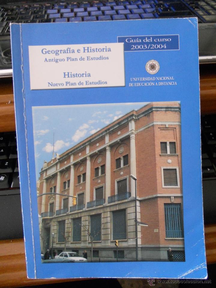 Libros de segunda mano: GEOGRAF&Iacute;A E HISTORIA, antiguo plan de estudios. HISTORIA, nuevo plan de estudios. - Foto 1