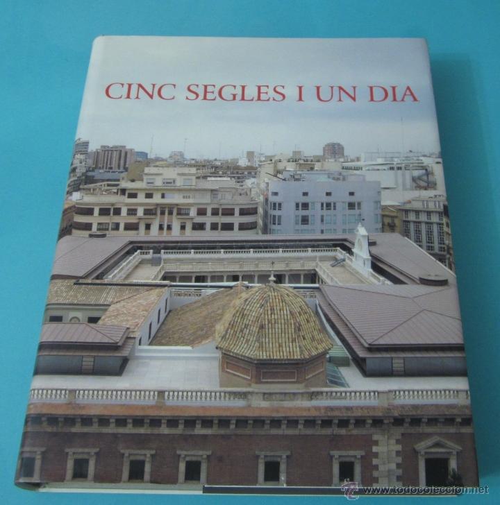 Libros de segunda mano: CINC SEGLES I UN DIA. UNIVERSITAT DE VALÈNCIA - Foto 1 - 43003409
