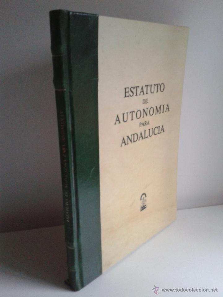 Libros de segunda mano: ESTATUTO DE AUTONOMIA PARA ANDALUCIA. A&Ntilde;O 1990 - Foto 1