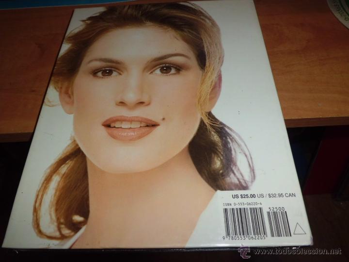 Libros de segunda mano: cindy crawford&acute;s basic face a makeup workbook ed. usa dificil - Foto 2
