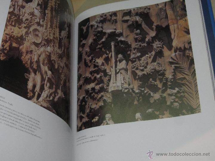 Libros de segunda mano: GAUD&Iacute; EL HOMBRE Y LA OBRA EDITORIAL C&Iacute;RCULO DE LECTORES A&Ntilde;O 2002 - Foto 4