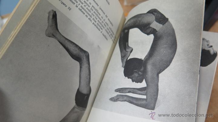 Libros de segunda mano: EL LIBRO DE YOGA. VISHNUDEVANANDA. ILUSTRADO - Foto 3