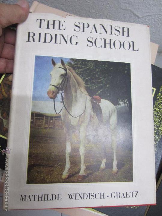 Libri di seconda mano: The Spanish riding School