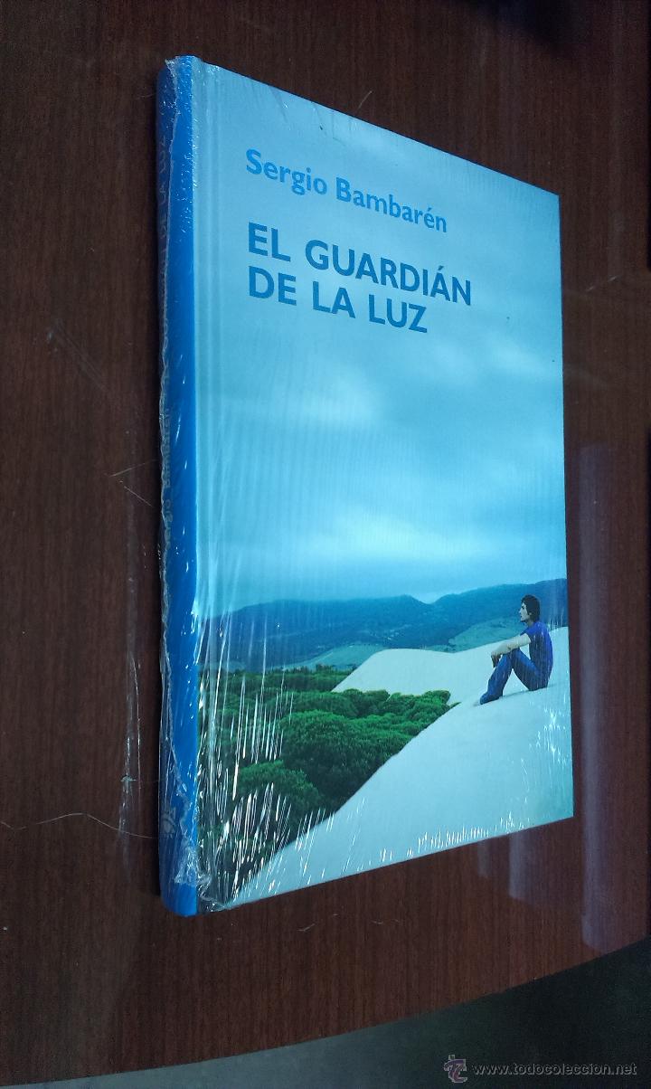 Libros de segunda mano: EL GUARDI&Aacute;N DE LA LUZ / SERGIO BAMBAR&Eacute;N / RBA - Foto 1