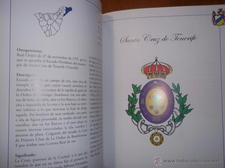 Libros de segunda mano: Pedro Lasso. Her&aacute;ldica Institucional de Canarias. - Foto 2