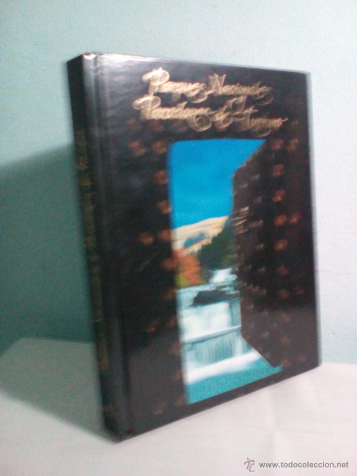 Gebrauchte B&uuml;cher: PARQUES NACIONALES Y PARADORES DE TURISMO - EDITA PARADORES DE TURISMO DE ESPA&Ntilde;A A&Ntilde;O 2000