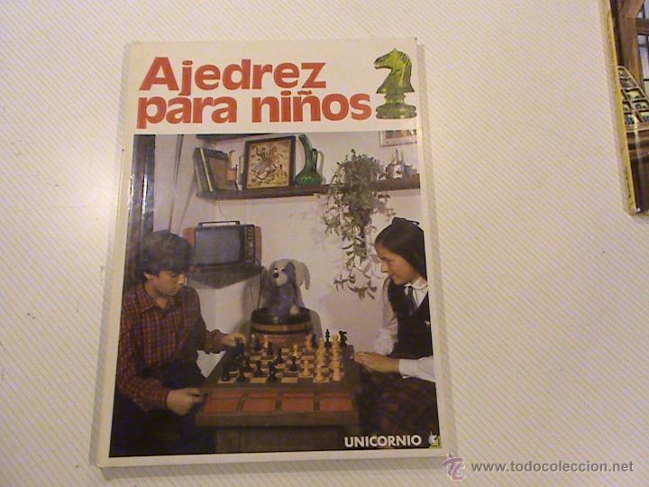 Libros de segunda mano: AJEDREZ PARA NI&Ntilde;OS. ED MARTINEZ ROCA - Foto 1
