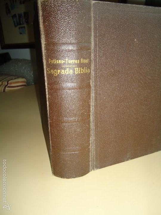 Libros de segunda mano: LIBRO SAGRADA BIBLIA. VER CURIOSOS DETALLES. - Foto 1