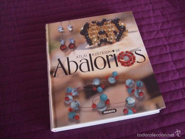 Libros de segunda mano: Atlas ilustrado de abalorios - Foto 1