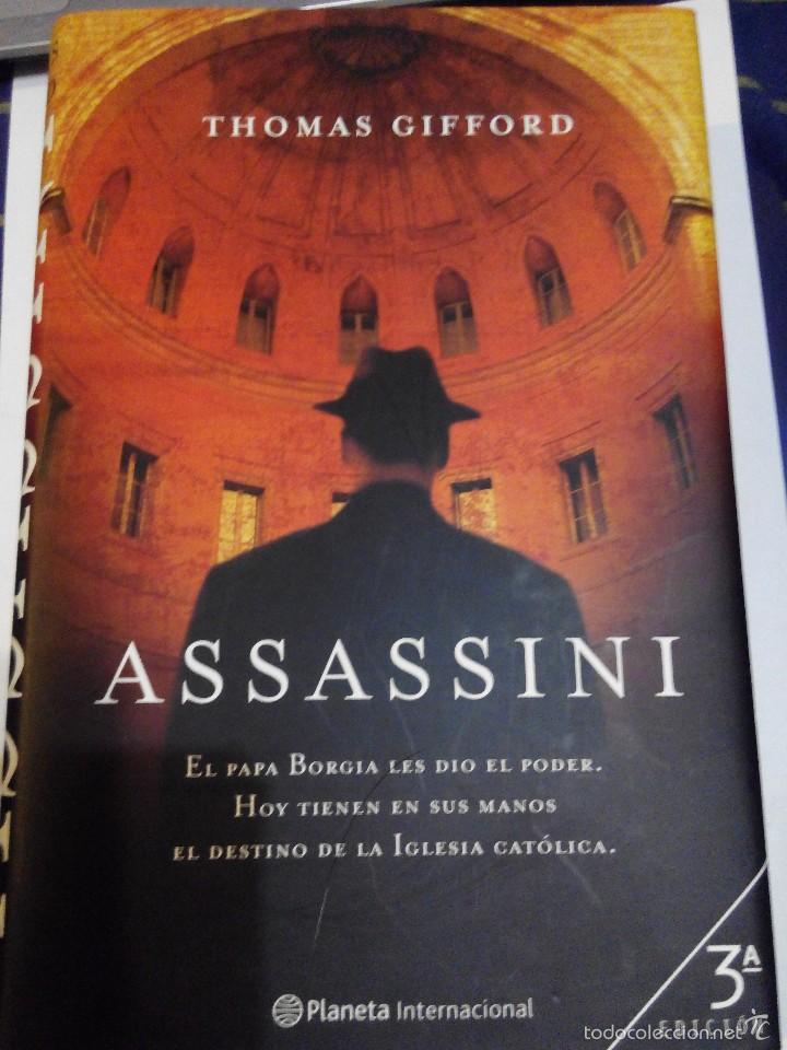 Libros de segunda mano: THOMAS GIFFORD - ASSASSINI - Foto 1