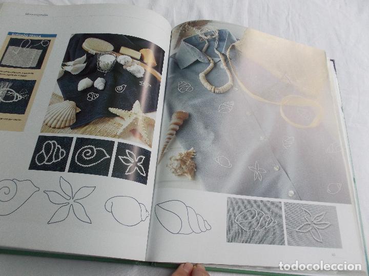 Libros de segunda mano: BORDADO CREATIVO. LABORES CREATIVAS. MAS DE 100 PROYECTOS EXPLICADOS PASO A PASO. CIRCULO DE LECTORE - Foto 4