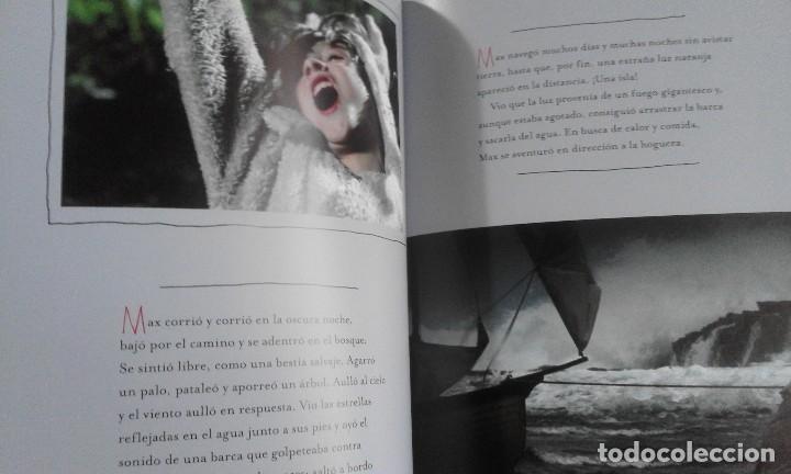 Libros de segunda mano: Donde viven los monstruos. El libro de la pel&iacute;cula - 2009 - Foto 4