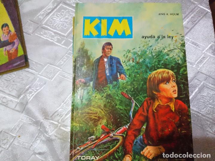 Libros de segunda mano: KIM AYUDA A LA LEY, JENS K. HOLM - Foto 1