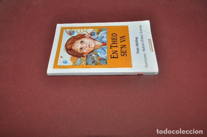 Libros de segunda mano: en theo sen va - peter h&auml;rtling - el petit esparver - Foto 2