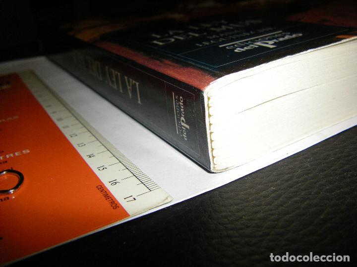 Libros de segunda mano: la ley del mus. manu leguineche. ed del prado - Foto 2