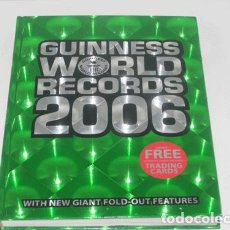 Libros de segunda mano: GUINNESS DE LOS RECORDS MUNDIAL 2006 EN INGLÈS.