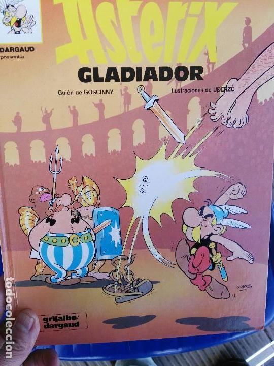 Libros de segunda mano: Libro asterix gladiador tapa dura - Foto 1