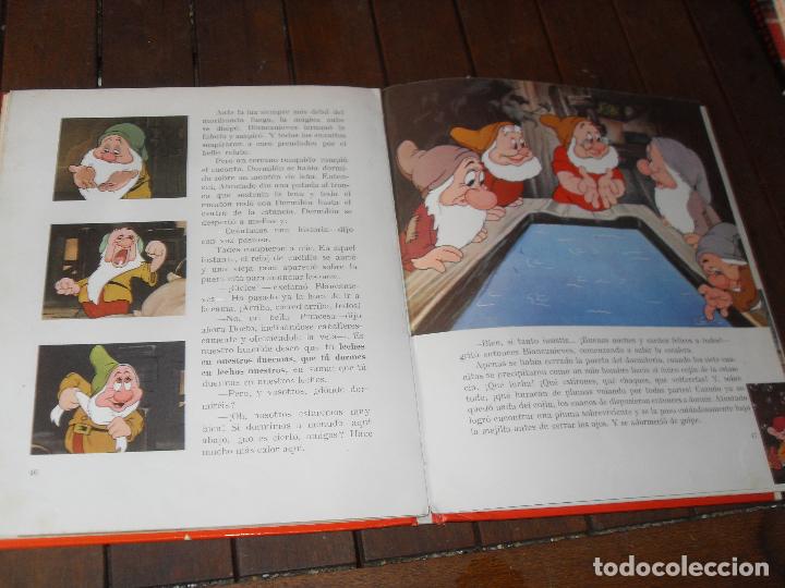 Libros de segunda mano: BLANCANIEVES Y LOS SIETE ENANITOS - DISNEY - 1968 - Foto 2