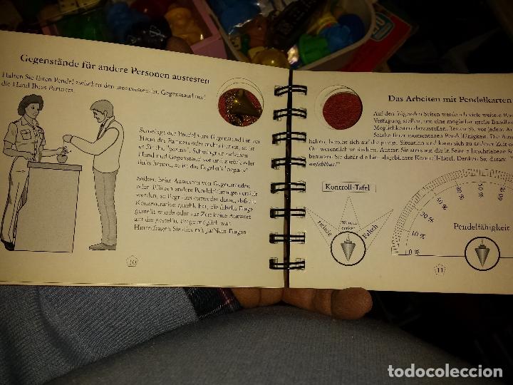 Libros de segunda mano: EL PENDULO DEL SET - PENDEL SET LIBRO EN ALEMAN CON PENDULO DE BRONCE - Foto 3