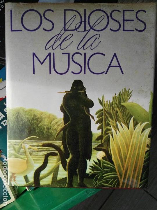 Libros de segunda mano: Libro Los Dioses de la musica - Foto 1