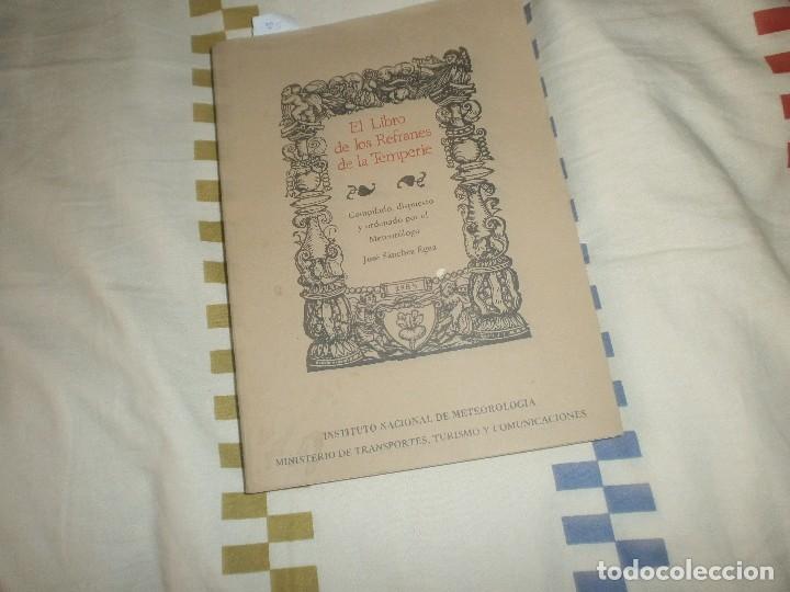 Libros de segunda mano: El libro de los refranes de la Temperie - Meteorologo Jose Sanchez Egea 1985 - Foto 1
