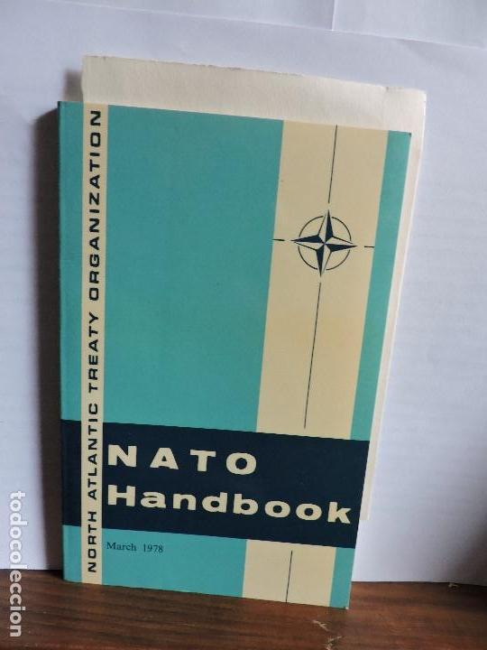 Libros de segunda mano: Nato Handbook. Ed. Nato Information Service. Brussels, 1978 - Foto 1