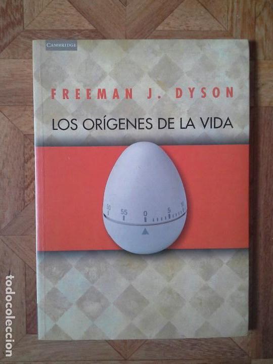 Libros de segunda mano: FREEMAN J. DYSON - LOS OR&Iacute;GENES DE LA VIDA - Foto 1