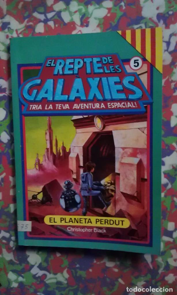 Libros de segunda mano: EL PLANETA PERDUT - EL REPTE DE LES GALAXIES 5 - Foto 1
