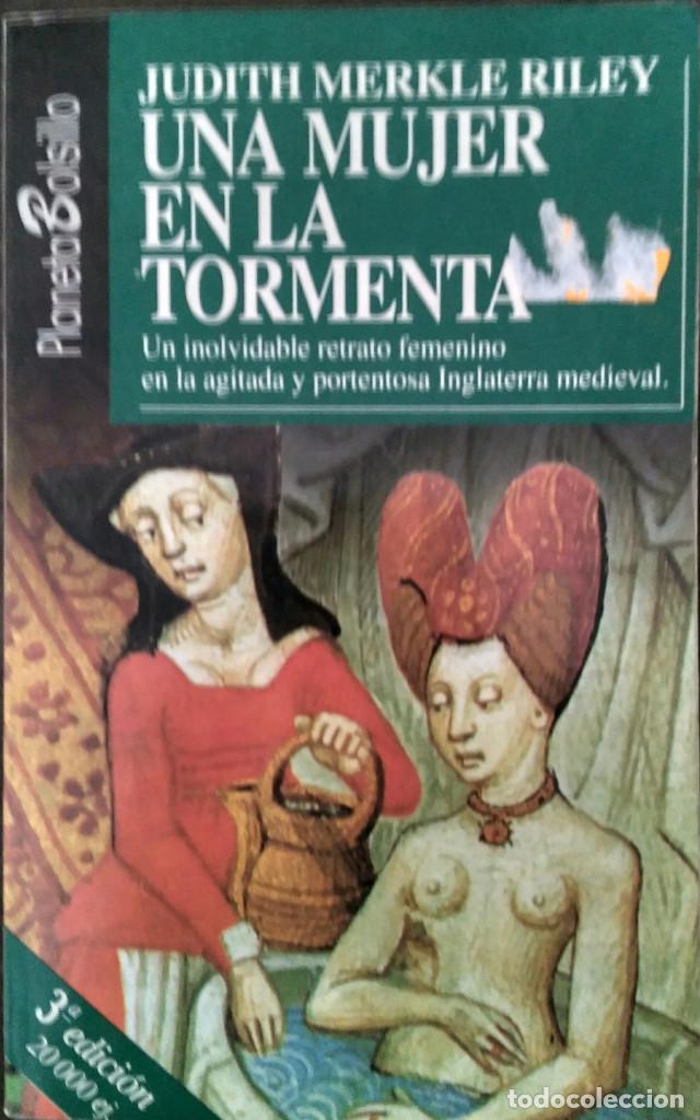 Libros de segunda mano: Una mujer en la tormenta - Judith Merkle Riley - Foto 1
