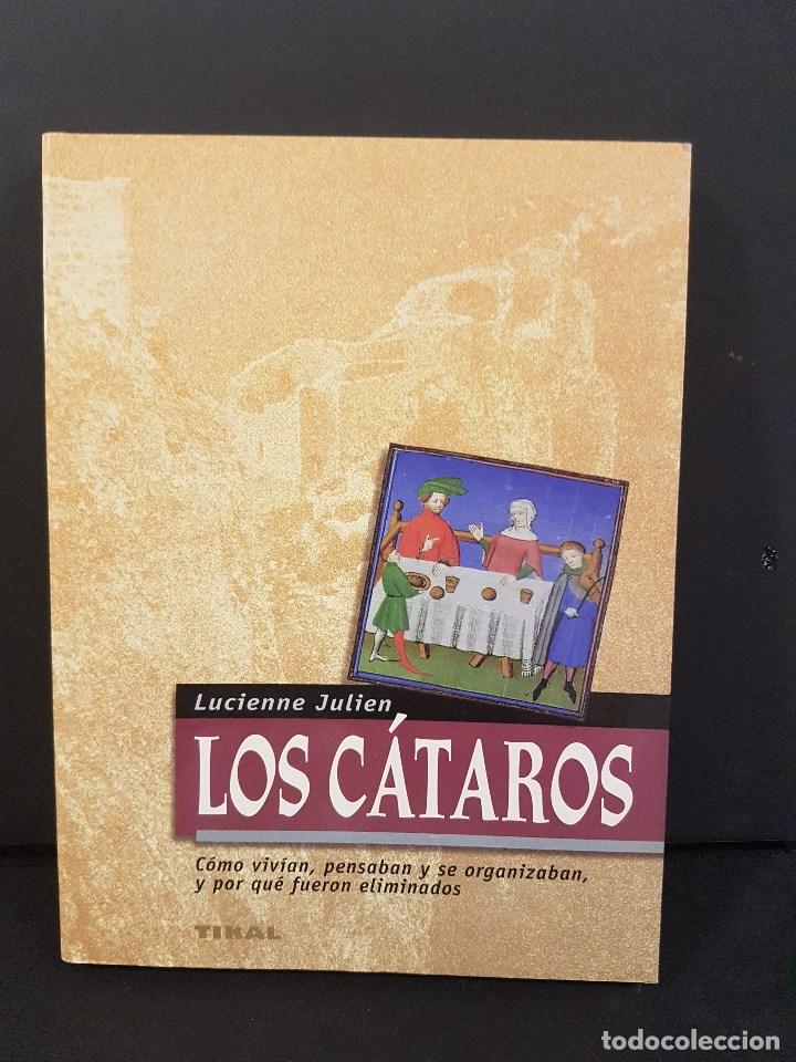 Libros de segunda mano: LOS C&Aacute;TAROS. LUCIENNE JULIEN - Foto 1