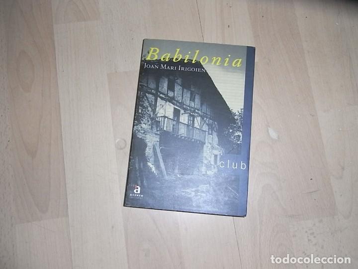 Libros de segunda mano: Joan Mari Irigoien, Babilonia, Acento Ed - Foto 1
