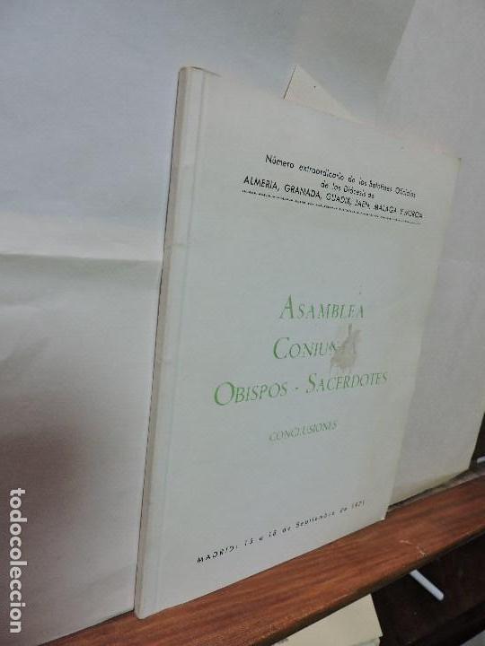 Libros de segunda mano: Asamblea conjunta obispos-sacerdotes. Madrid 1971 - Foto 1