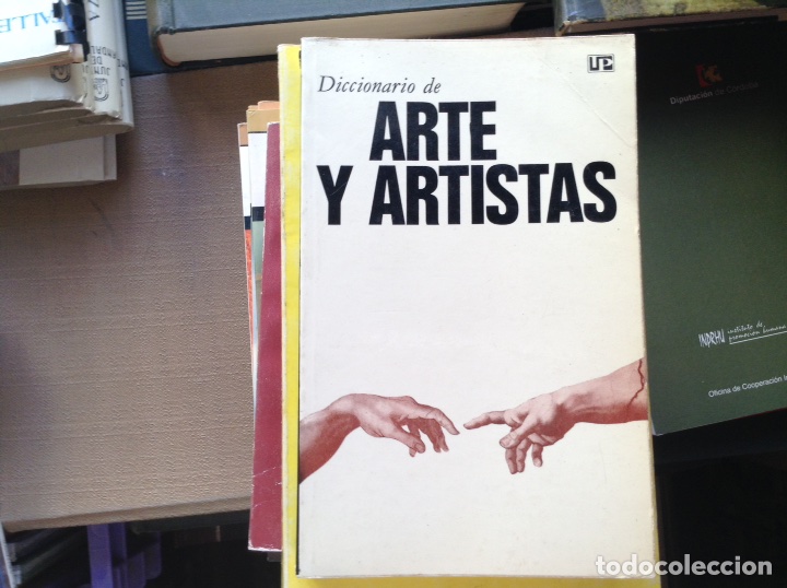 Libri di seconda mano: Diccionario de arte y artistas
