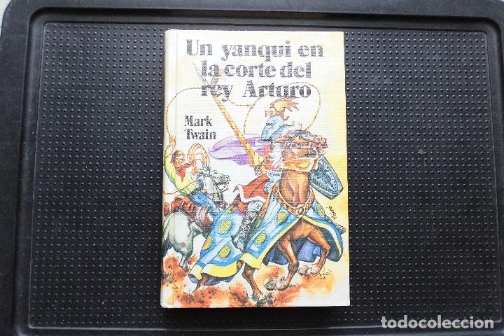 Libros de segunda mano: Un yanqui en la corte del rey Arturo. Mark Twain. Libro - Foto 1