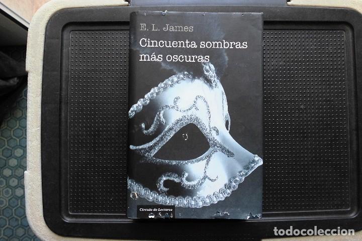 Libros de segunda mano: Cincuenta sombras mas oscuras. E. L. James. Libro - Foto 1