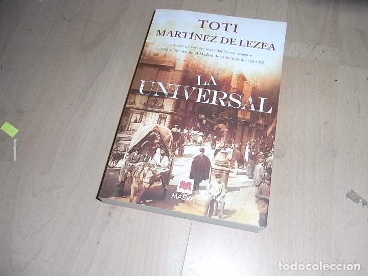 Libros de segunda mano: Toti Martinez de Lezea, La Universal, Maeva, 2010 - Foto 1