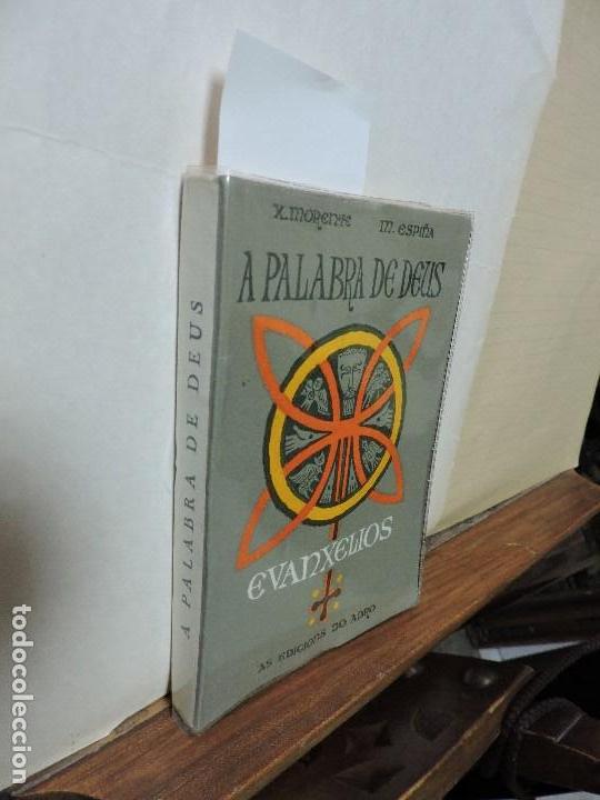 Libros de segunda mano: A palabra de Deus. Evanxelios. Ed. Sept. Santiago 1965 - Foto 1