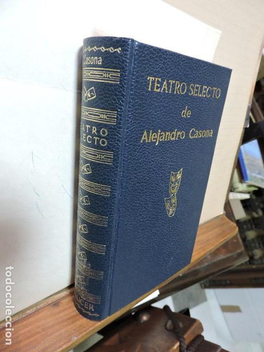 Libros de segunda mano: Teatro selecto de Alejandro Casona. Ed. Escelicer. Madrid 1966 - Foto 1