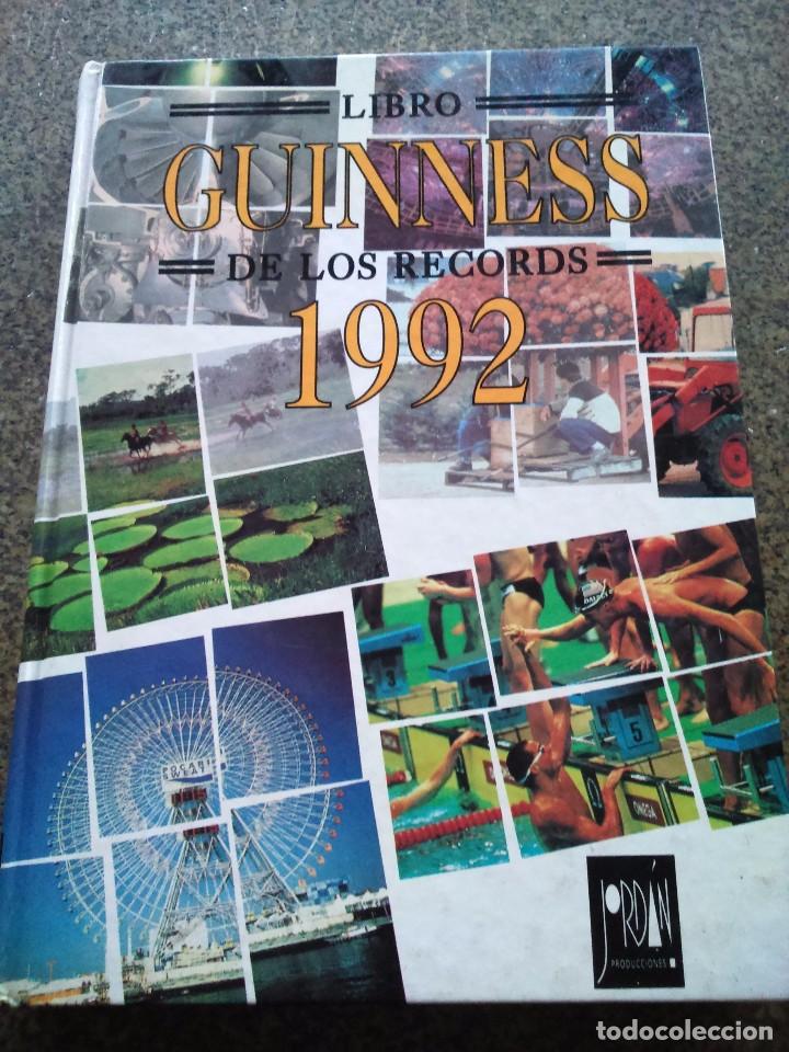 Libros de segunda mano: LIBRO GUINNESS DE LOS RECORDS 1992 -- JORDAN 1991 -- - Foto 1