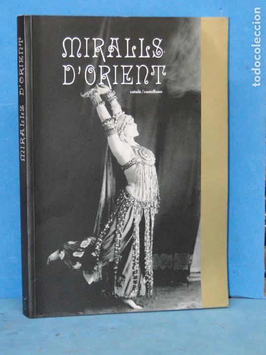 Libros de segunda mano: MIRALLS DORIENT.- V.V.A.A (TEXTO CATAL&Agrave; / CASTELLANO) - Foto 1