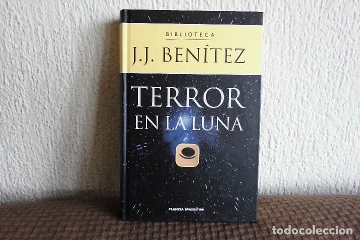 Libros de segunda mano: Terror en la luna. J.J. Benitez. Libro - Foto 1
