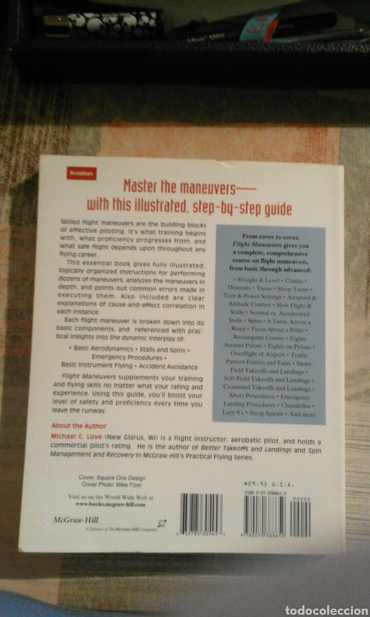 Libros de segunda mano: Flight maneuvers - Michael C. Love - en ingl&eacute;s - Foto 2