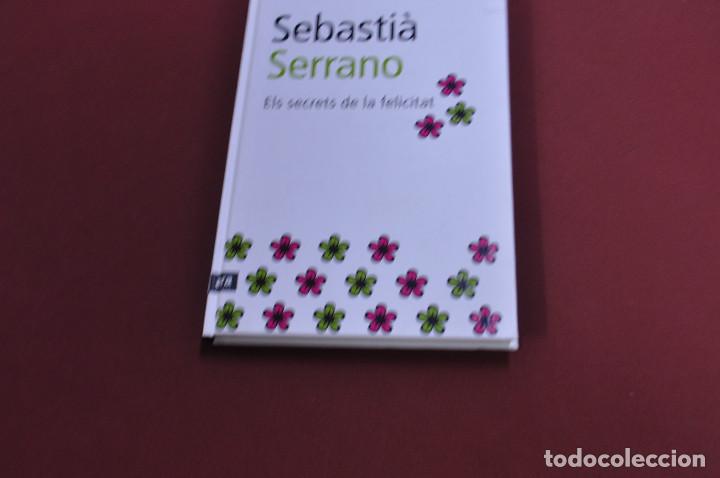 Libros de segunda mano: els secrets de la felicitat - sebasti&agrave; serrano - AJB - Foto 3