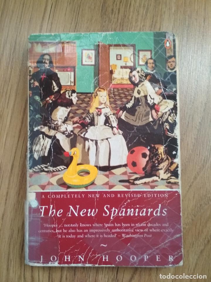 Libros de segunda mano: THE NEW SPANIARDS. JOHN HOOPER. - Foto 1