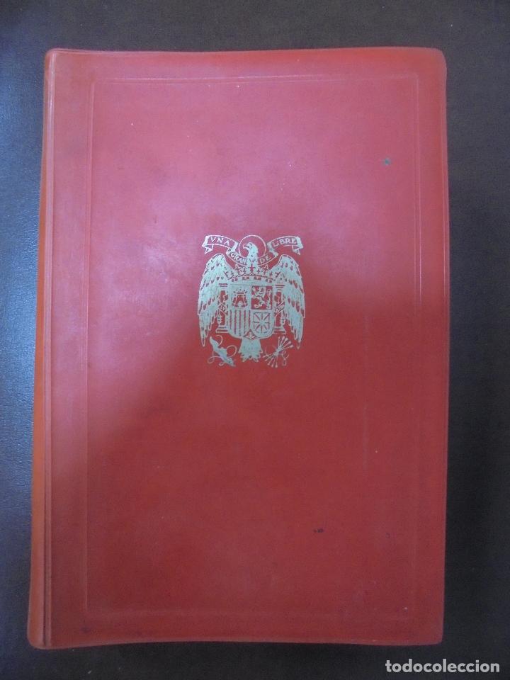 Libros de segunda mano: GRANDEZAS Y TITULOS DEL REINO. GUIA OFICIAL. 1975. MADRID. MINISTERIO DE JUSTICIA