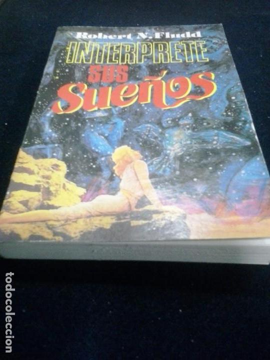 Libros de segunda mano: Interprete sus sue&ntilde;os - Robert N. Fludd - Foto 1