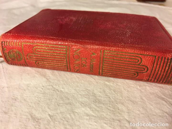 Libros de segunda mano: ANTIGUO LIBRO ORIGINAL LOS NOVIOS, CRISOL - Foto 1