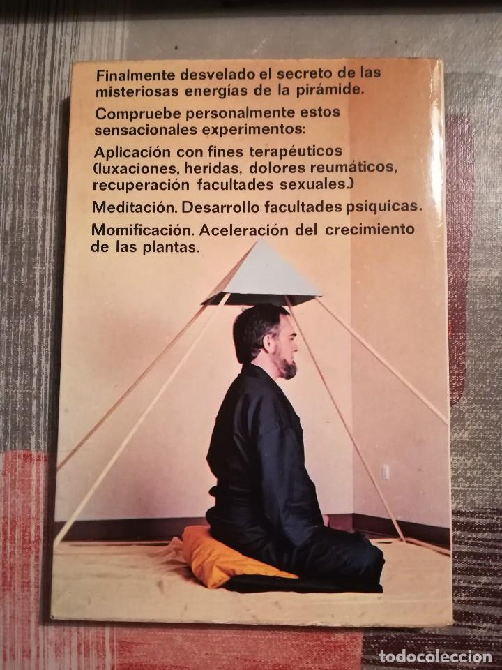 Libros de segunda mano: El poder de las pir&aacute;mides 2 - Emilio Salas / Rom&aacute;n Cano - Foto 2