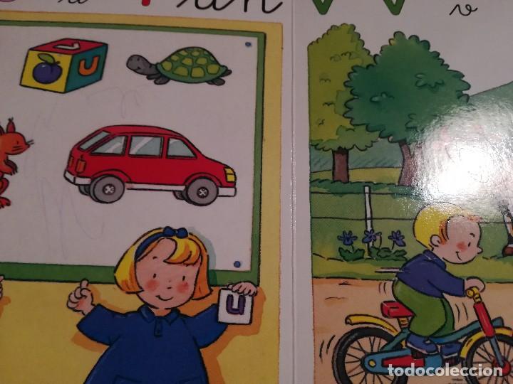 Libros de segunda mano: Lalfabet - Minidiccionari en imatges - en catal&agrave; - Foto 6