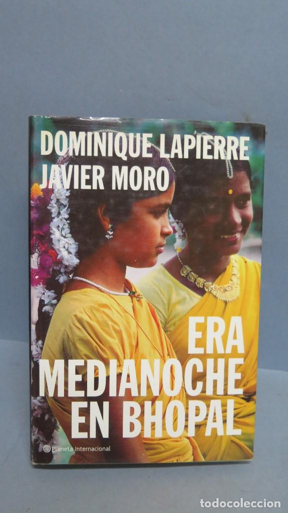 Libros de segunda mano: ERA MEDIANOCHE EN BHOPAL - Foto 1